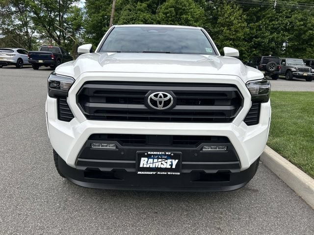 Used 2025 Toyota Tacoma SR5 w/ SR5 Upgrade Package AWD/4WD image 3
