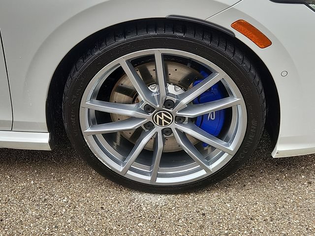 Used 2024 Volkswagen Golf R AWD/4WD image 8