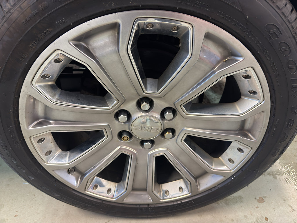 Used 2018 GMC Yukon Denali AWD/4WD image 34