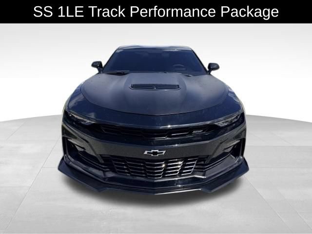 Used 2019 Chevrolet Camaro SS RWD image 2