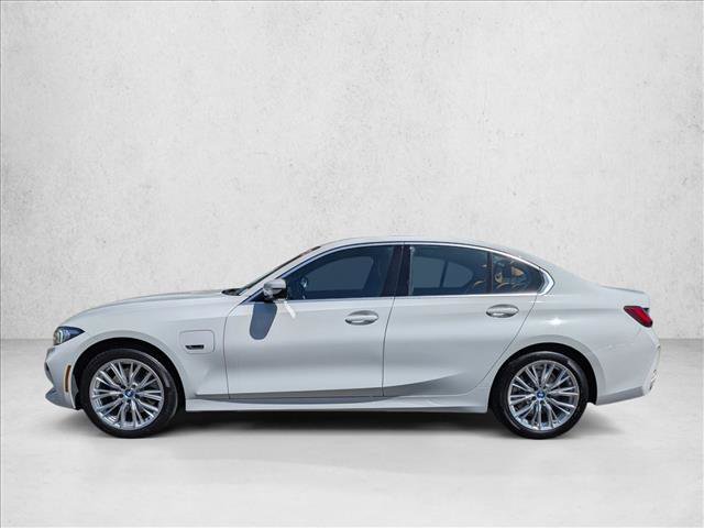 Certified 2023 BMW 330e RWD image 9