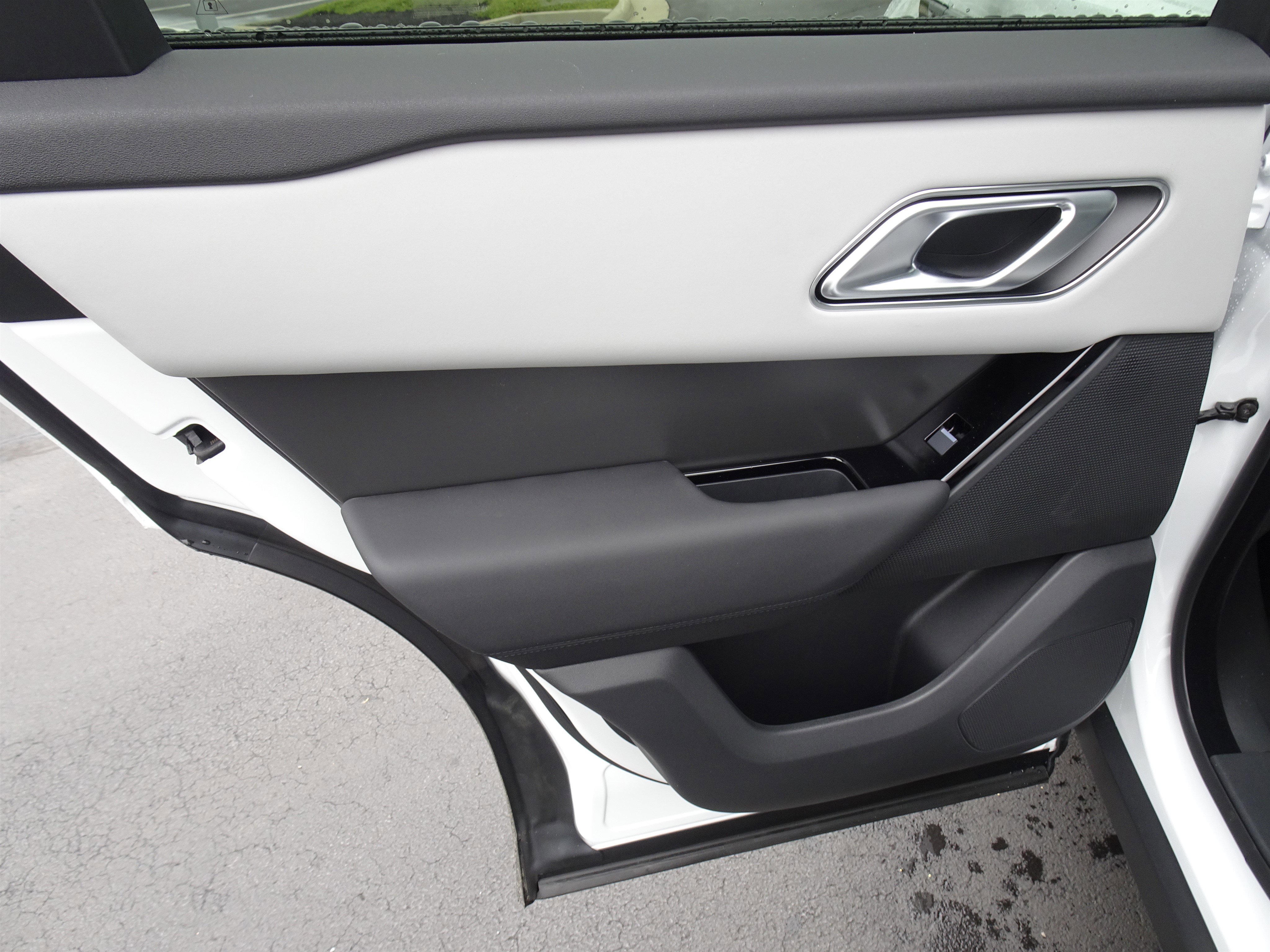New 2026 Land Rover Range Rover Velar S AWD/4WD image 23