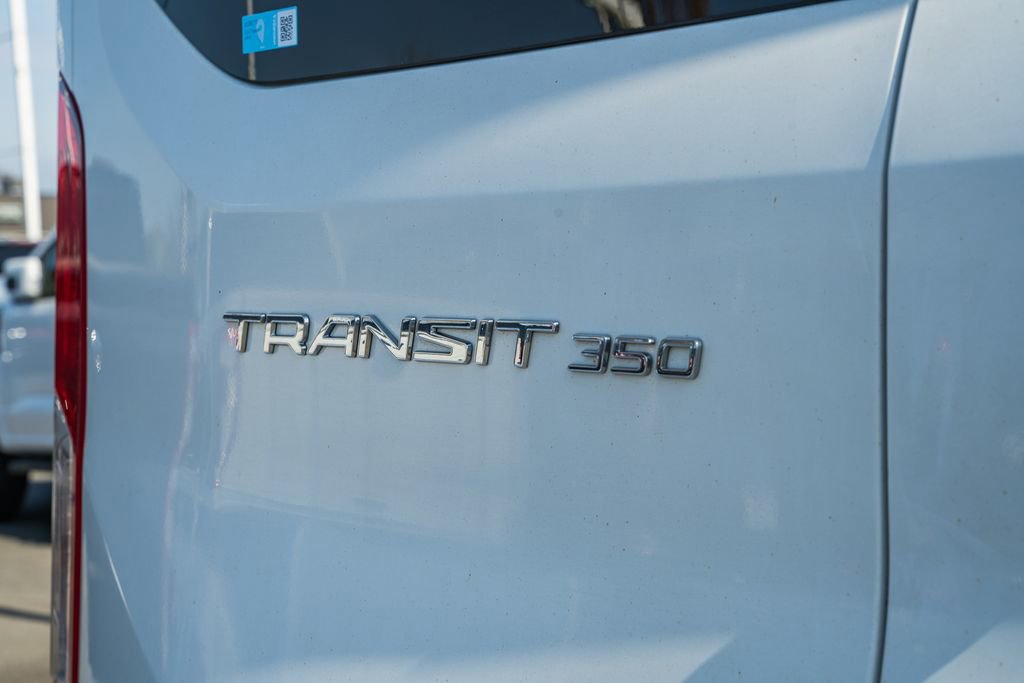 Used 2016 Ford Transit 350 XL image 9