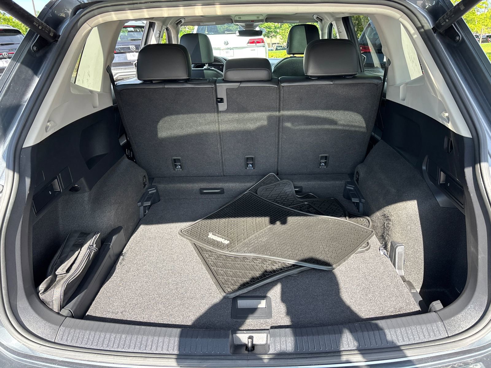 Certified 2024 Volkswagen Tiguan SE AWD/4WD image 9