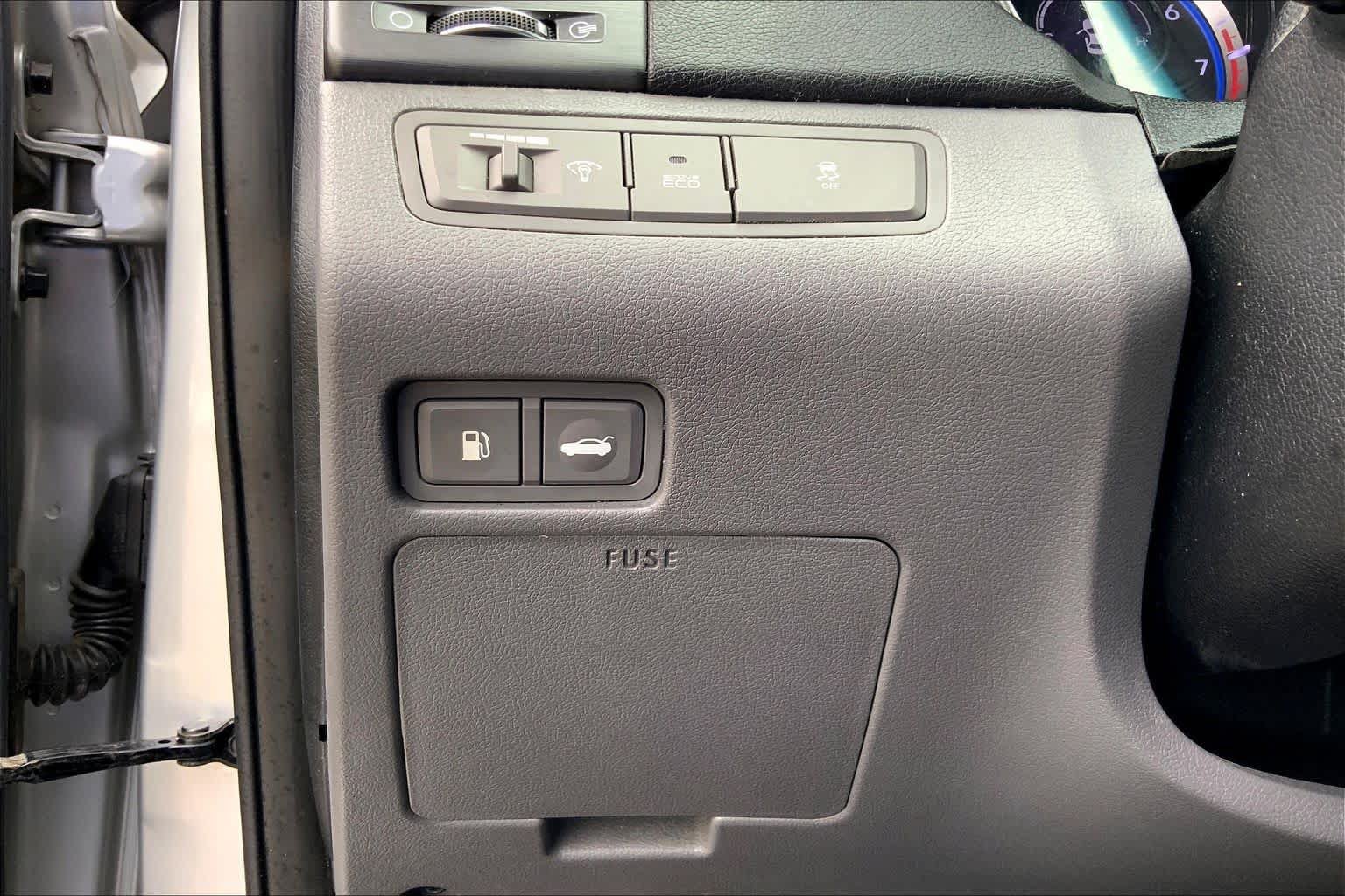 Used 2012 Hyundai Sonata GLS w/ Popular Equipment Pkg FWD image 32