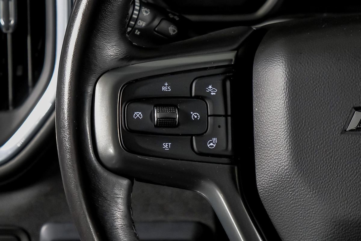 Used 2022 Chevrolet Silverado 2500 LTZ w/ LTZ Plus Package image 17