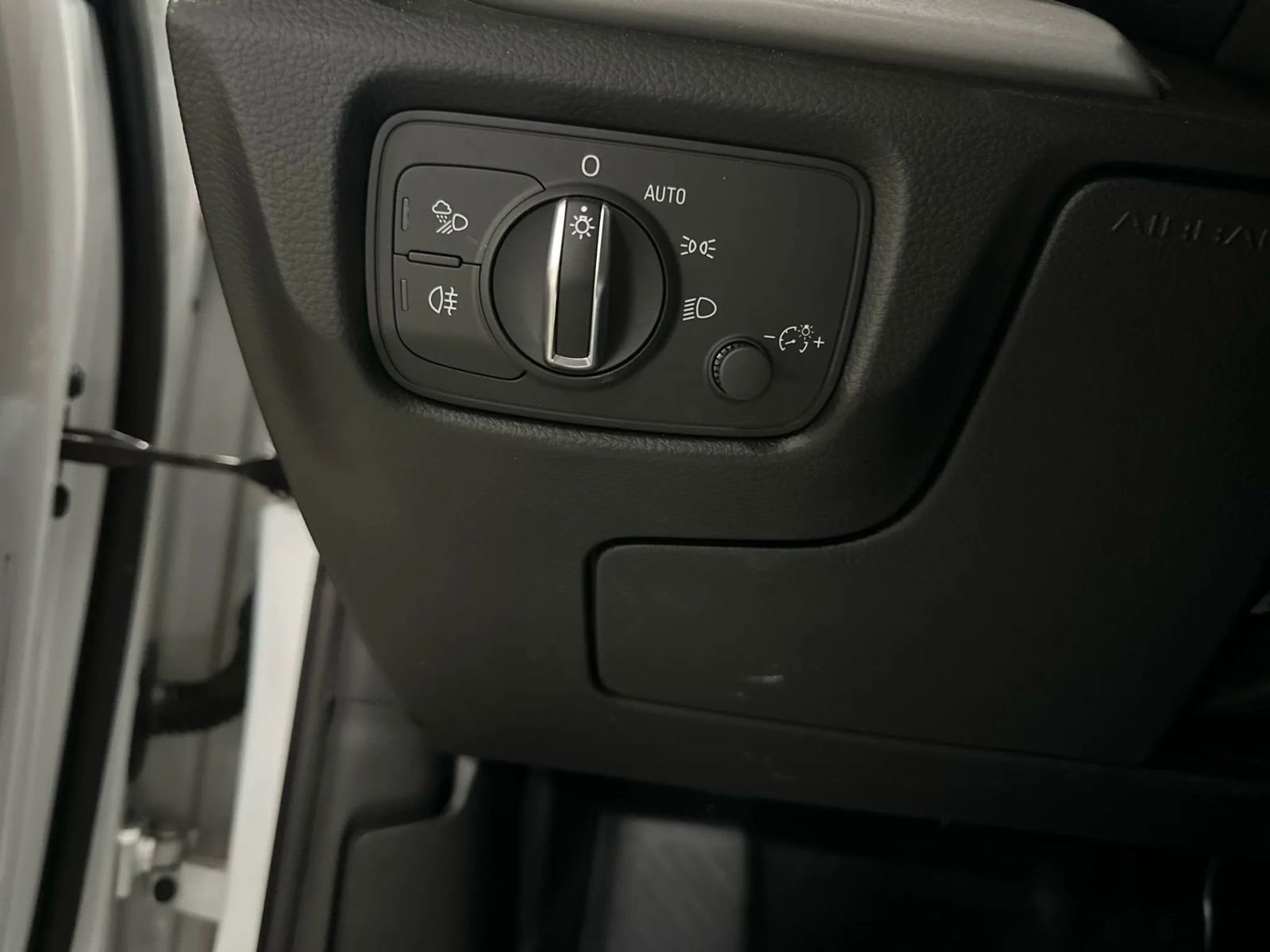Used 2017 Audi A3 e-tron Premium FWD image 22