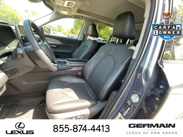 Used 2024 Toyota Grand Highlander AWD Hybrid image 12