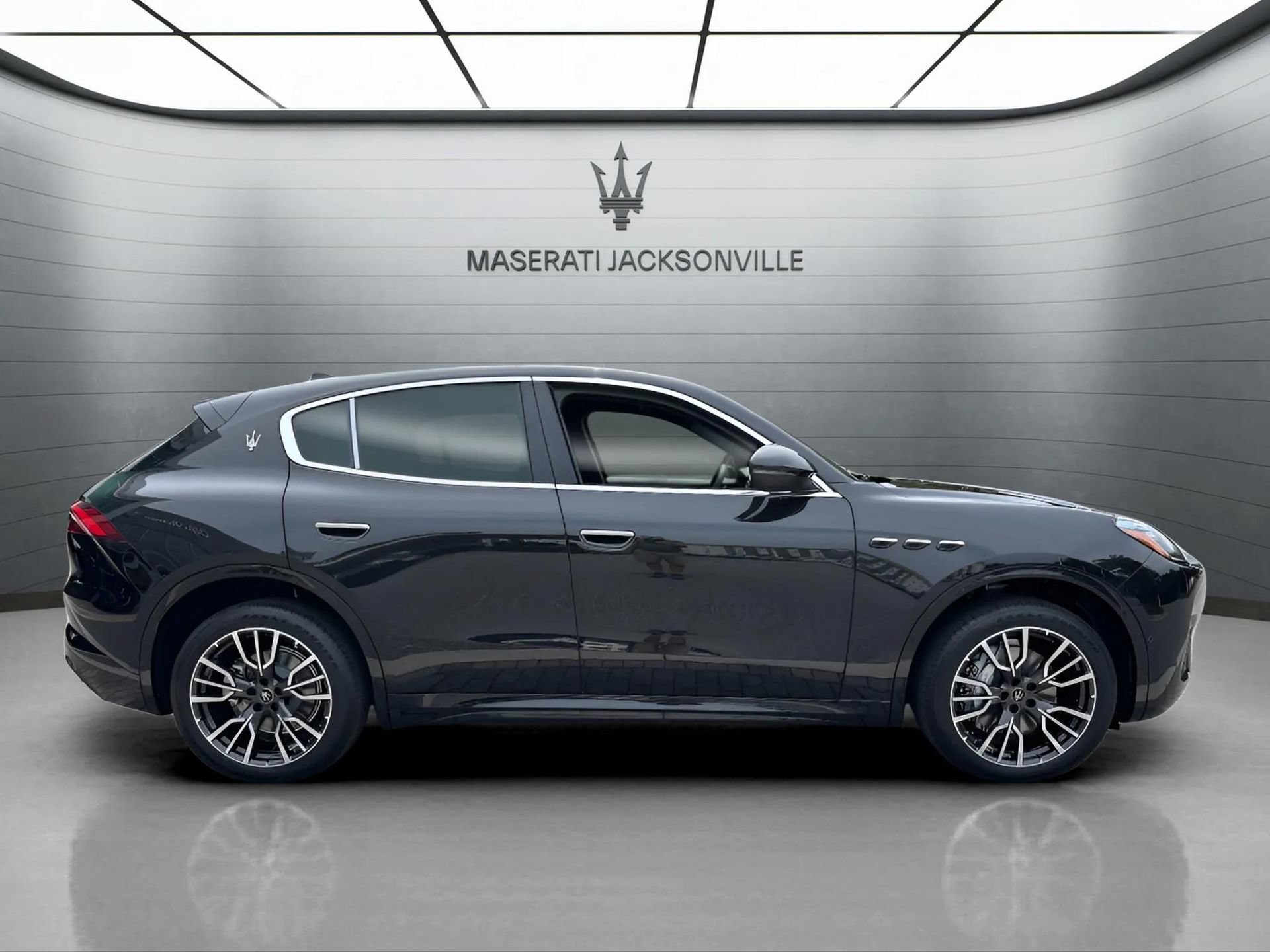 New 2025 Maserati Grecale Modena AWD/4WD image 5
