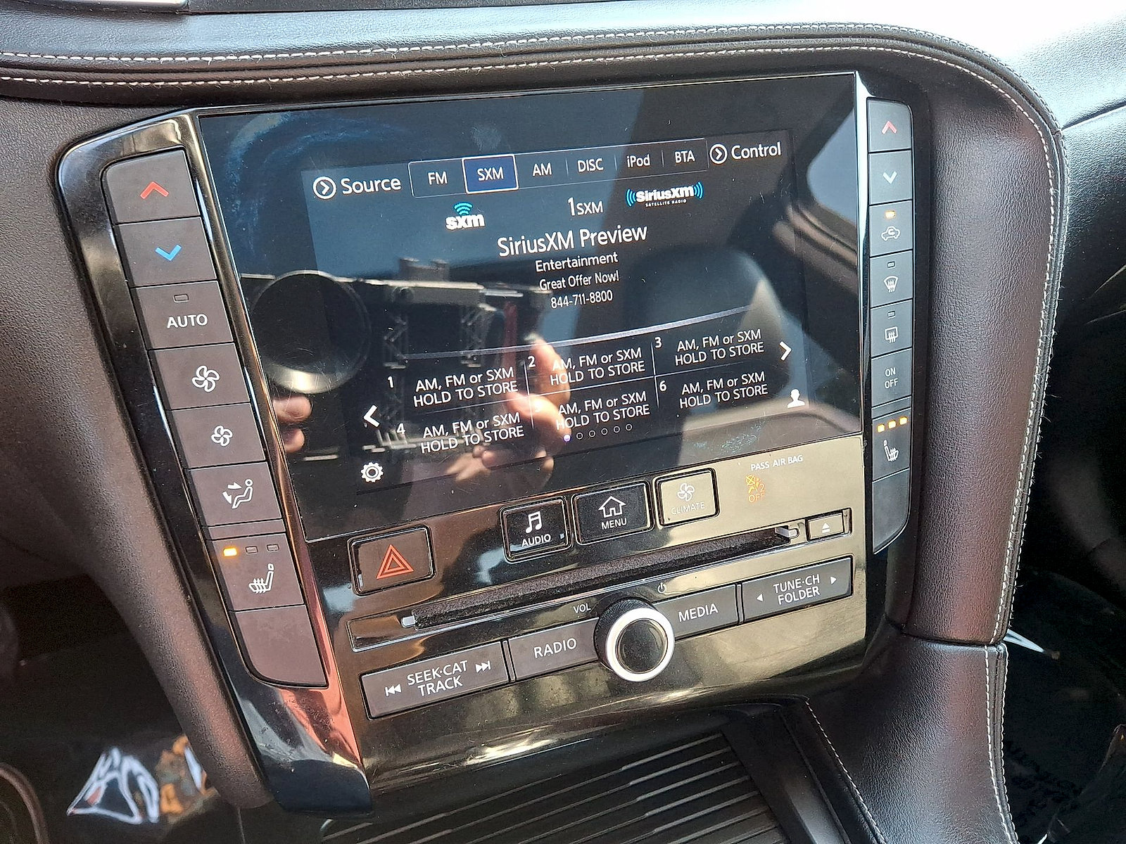 Used 2019 INFINITI QX50 Essential w/ Premium Heat Package AWD/4WD image 19