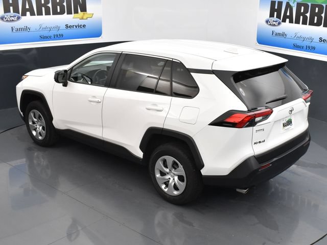 Used 2022 Toyota RAV4 LE FWD image 25