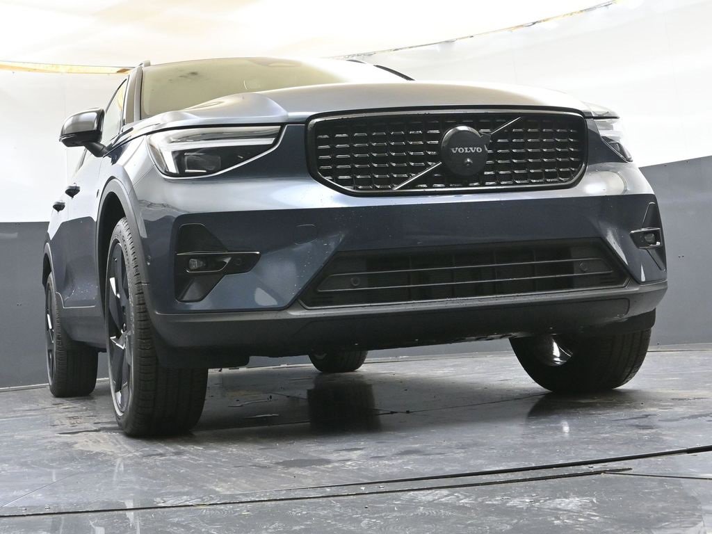 New 2026 Volvo XC40 B5 Ultra w/ Climate Package image 40