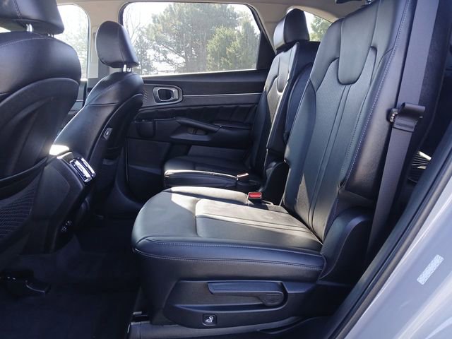 Certified 2023 Kia Sorento SX AWD/4WD image 23