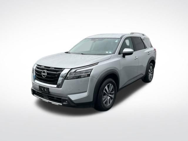 Used 2023 Nissan Pathfinder SL w/ Cargo Package image 3