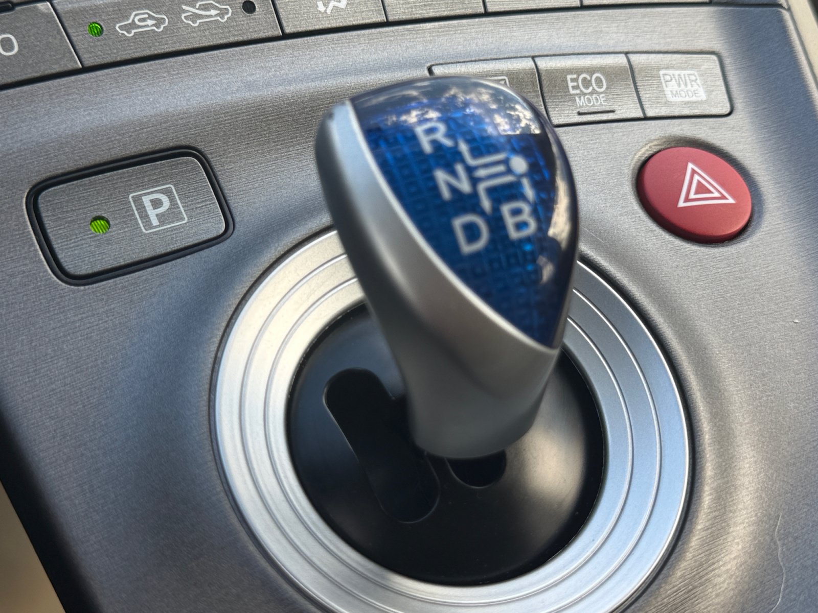 Used 2012 Toyota Prius Three w/ Solar Roof Pkg FWD image 23