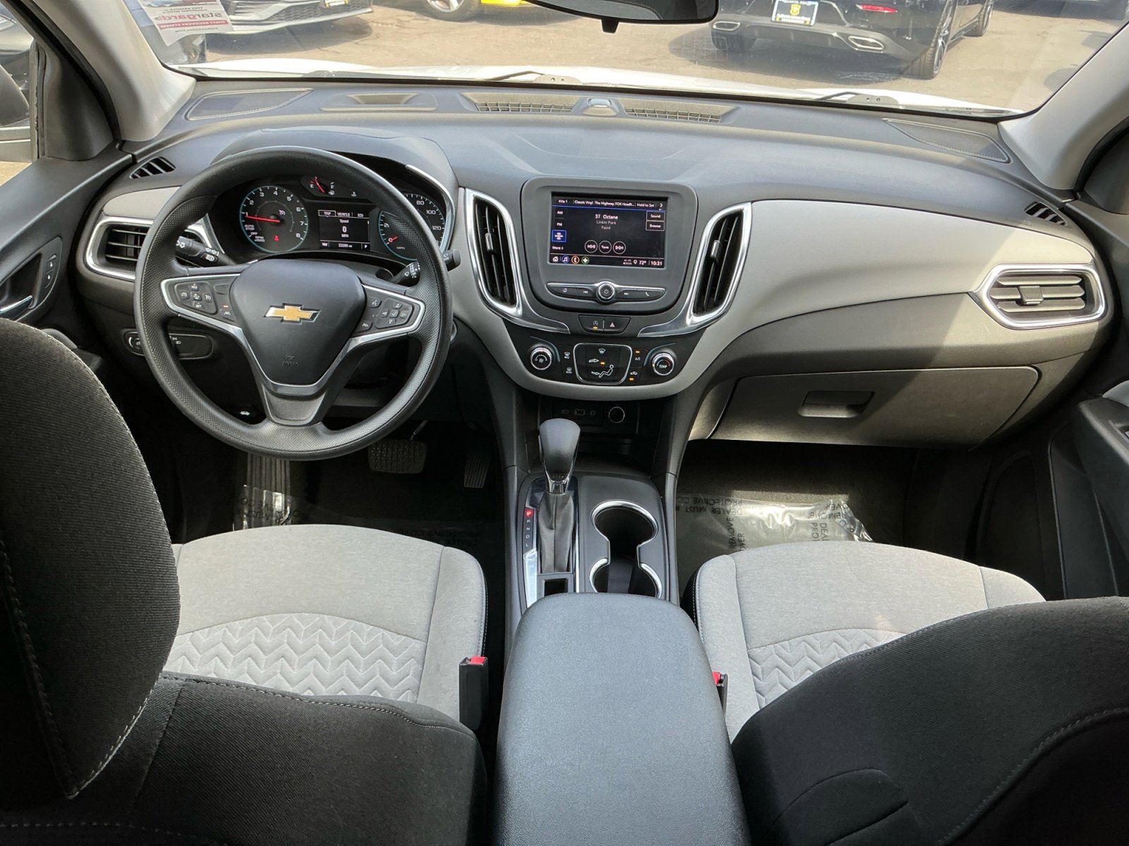 Used 2022 Chevrolet Equinox LS FWD image 17
