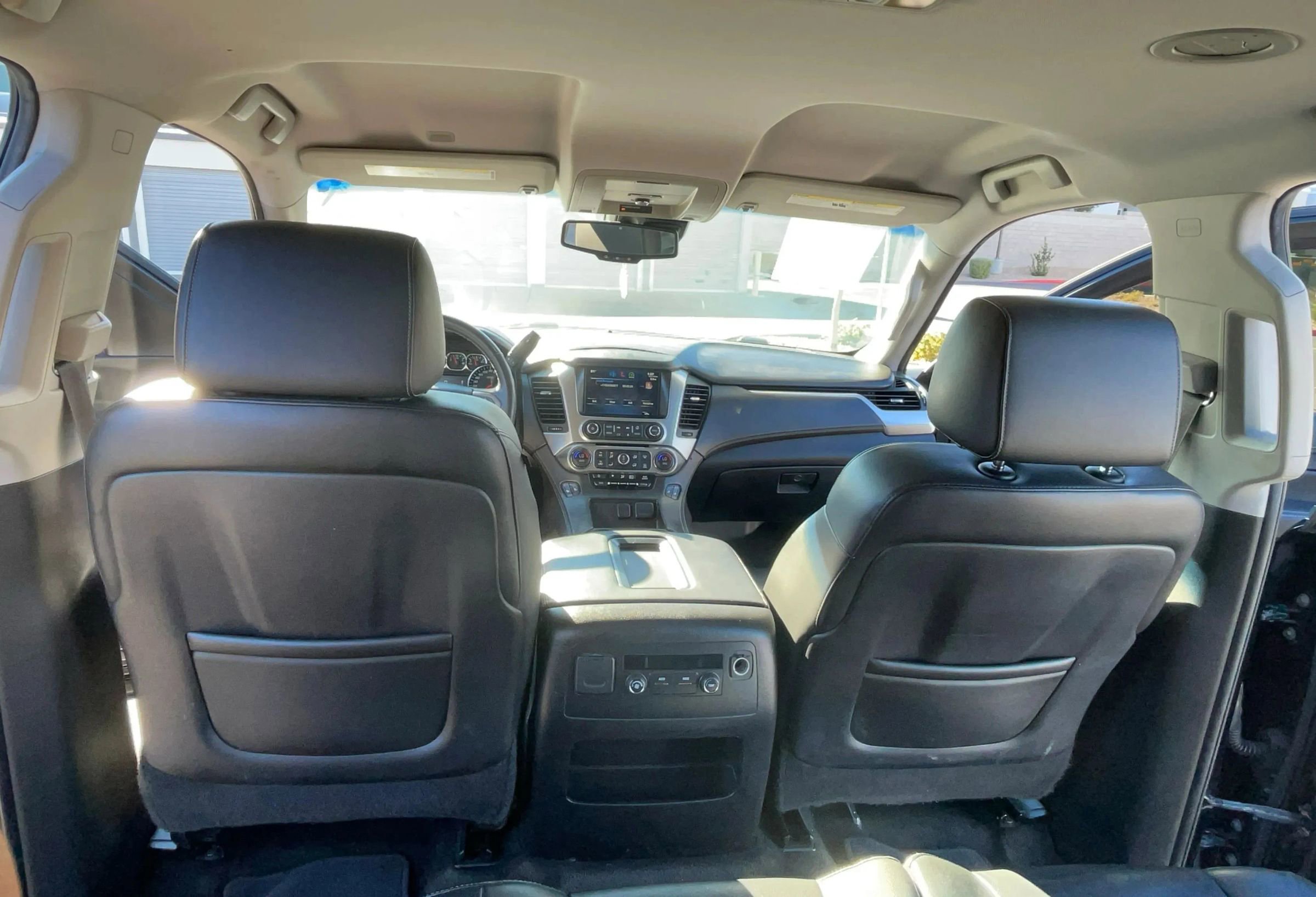Used 2015 Chevrolet Suburban LT image 11