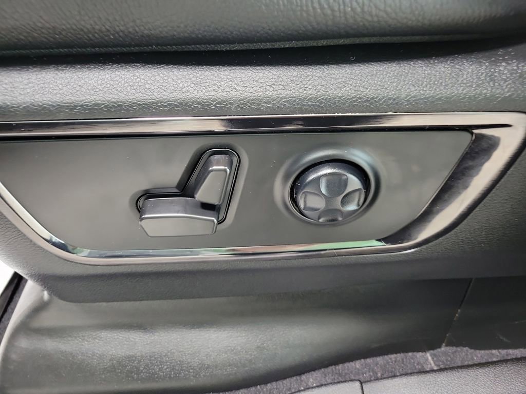 Used 2025 RAM 1500 Limited image 37