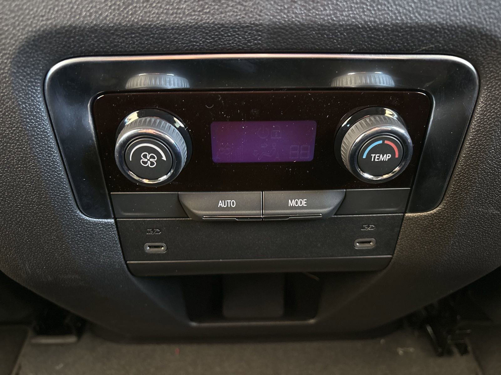 New 2026 Chevrolet Tahoe Z71 w/ Sun And Tow Package image 17