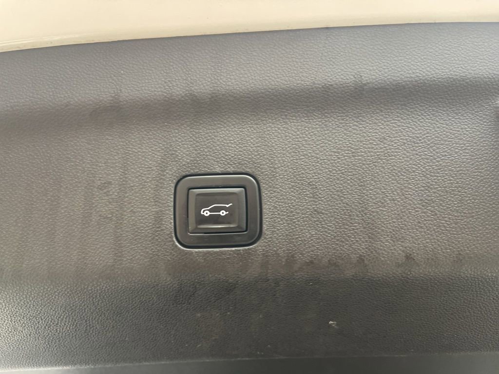 Used 2021 GMC Yukon AT4 w/ AT4 Premium Plus Package image 17