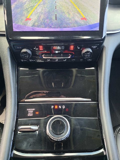 Used 2023 Jeep Grand Cherokee Limited AWD/4WD image 31