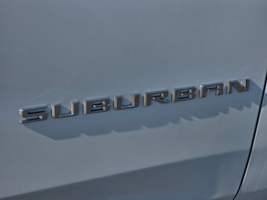 Used 2024 Chevrolet Suburban High Country AWD/4WD image 36