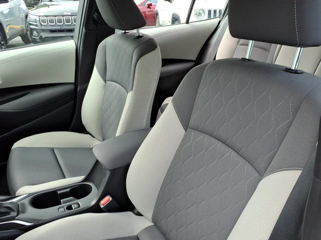 Used 2026 Toyota Corolla LE w/ LE Premium Package FWD image 12