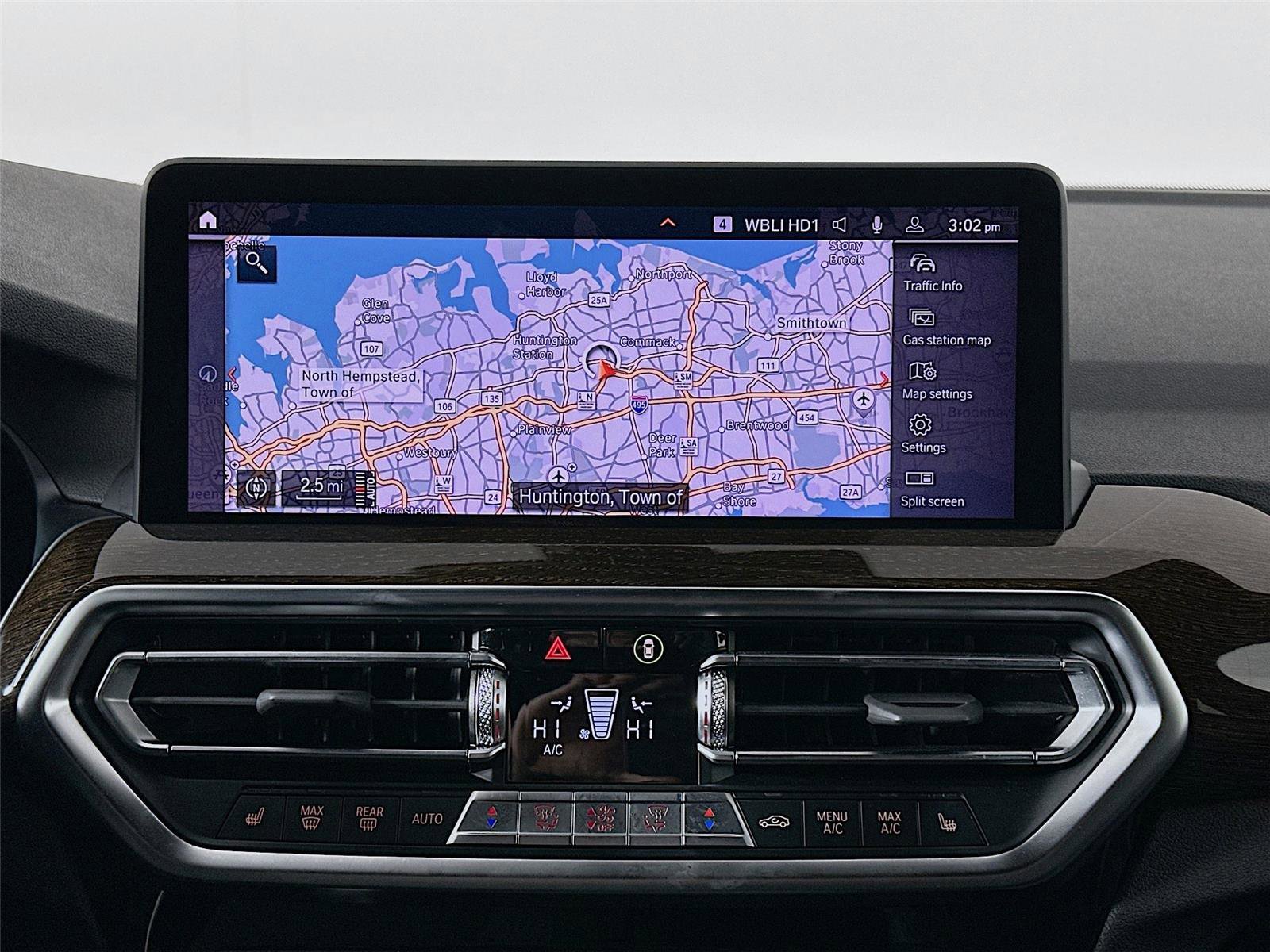 Used 2023 BMW X4 xDrive30i w/ Premium Package image 13