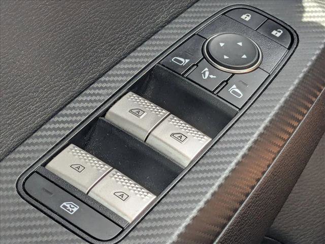 Used 2023 Mitsubishi Outlander SEL AWD/4WD image 13