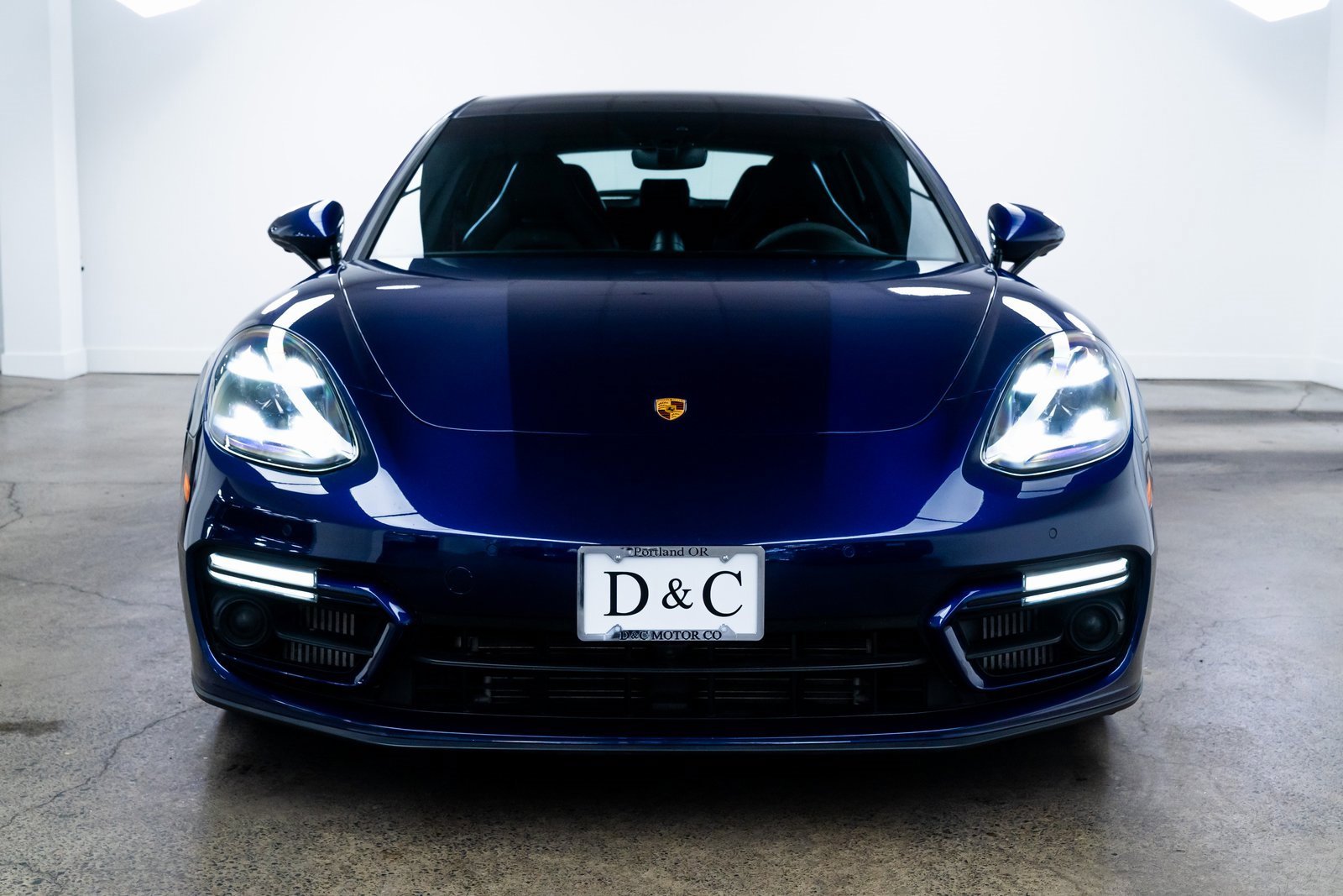 Used 2021 Porsche Panamera GTS image 2