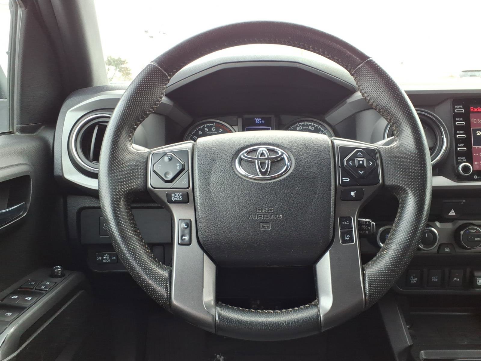 Used 2021 Toyota Tacoma TRD Sport w/ Technology Package image 18