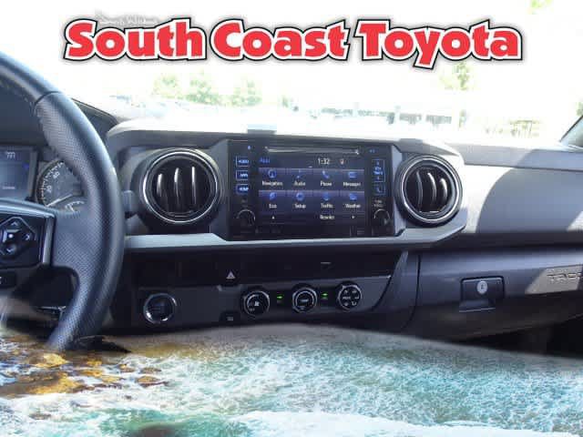 Used 2017 Toyota Tacoma TRD Sport RWD image 28