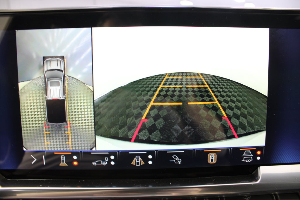 New 2026 Chevrolet Silverado 1500 LT Trail Boss w/ LT Trail Boss Premium Package AWD/4WD image 3