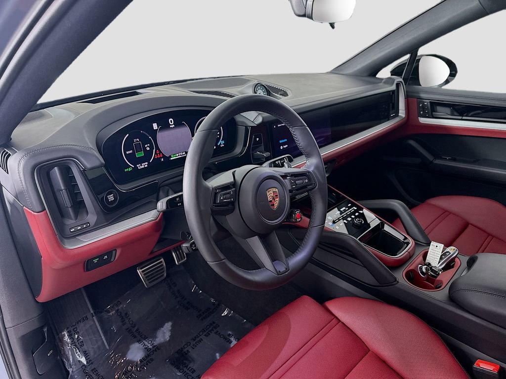 Certified 2026 Porsche Cayenne S image 4