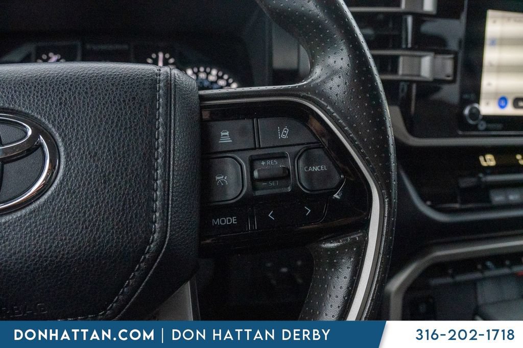Used 2022 Toyota Tundra SR5 AWD/4WD image 12