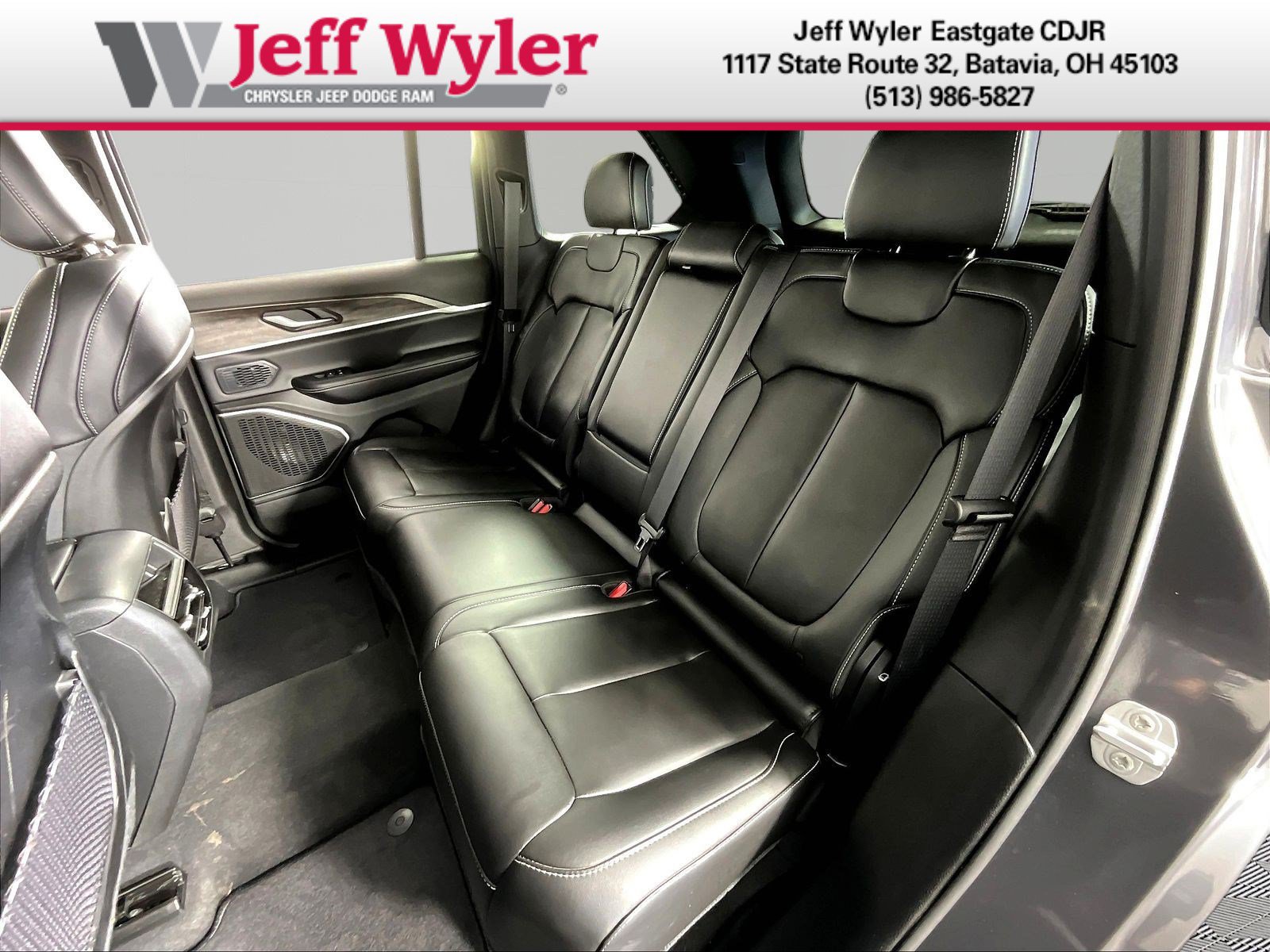New 2026 Jeep Grand Cherokee Limited AWD/4WD image 18