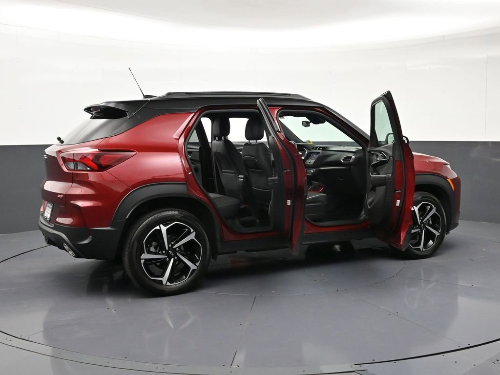 Used 2023 Chevrolet TrailBlazer RS AWD/4WD image 32