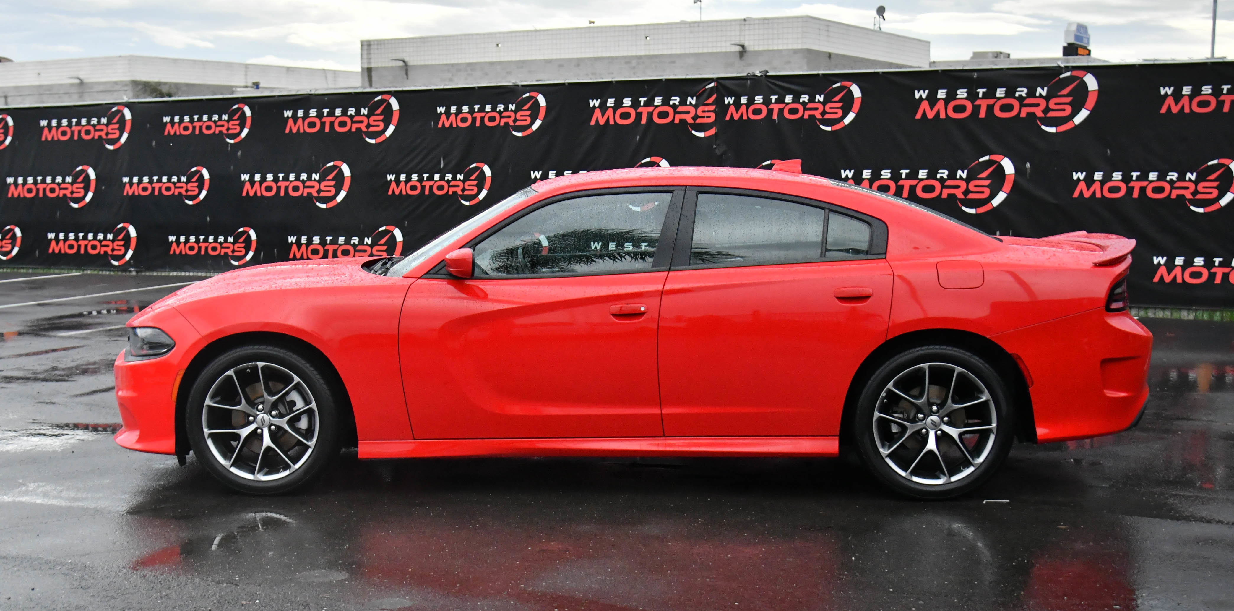 Used 2022 Dodge Charger GT image 4