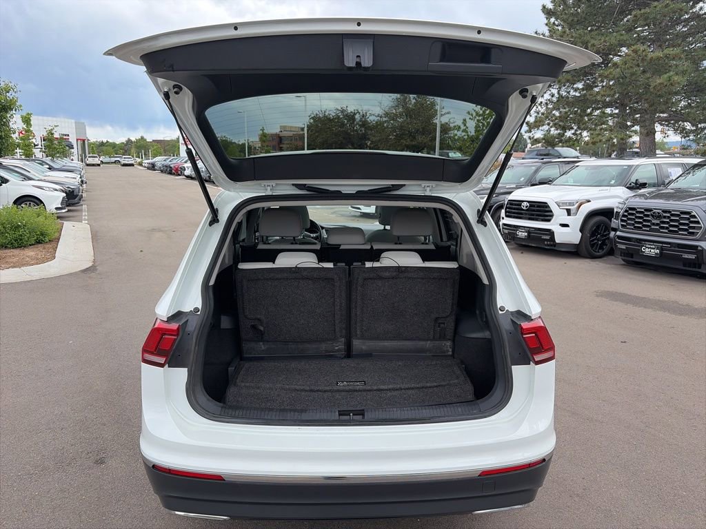 Used 2018 Volkswagen Tiguan SE w/ Panoramic Sunroof Package AWD/4WD image 21