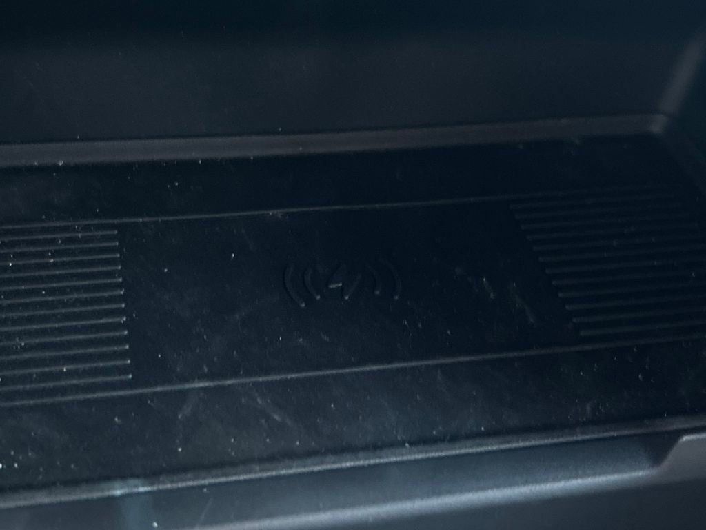 Used 2026 Land Rover Range Rover Velar S image 33