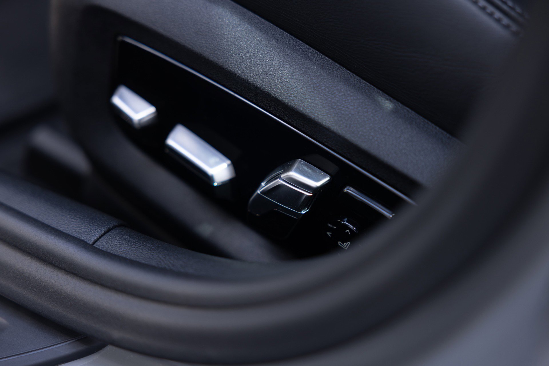 Used 2019 BMW M5 w/ Executive Package image 23