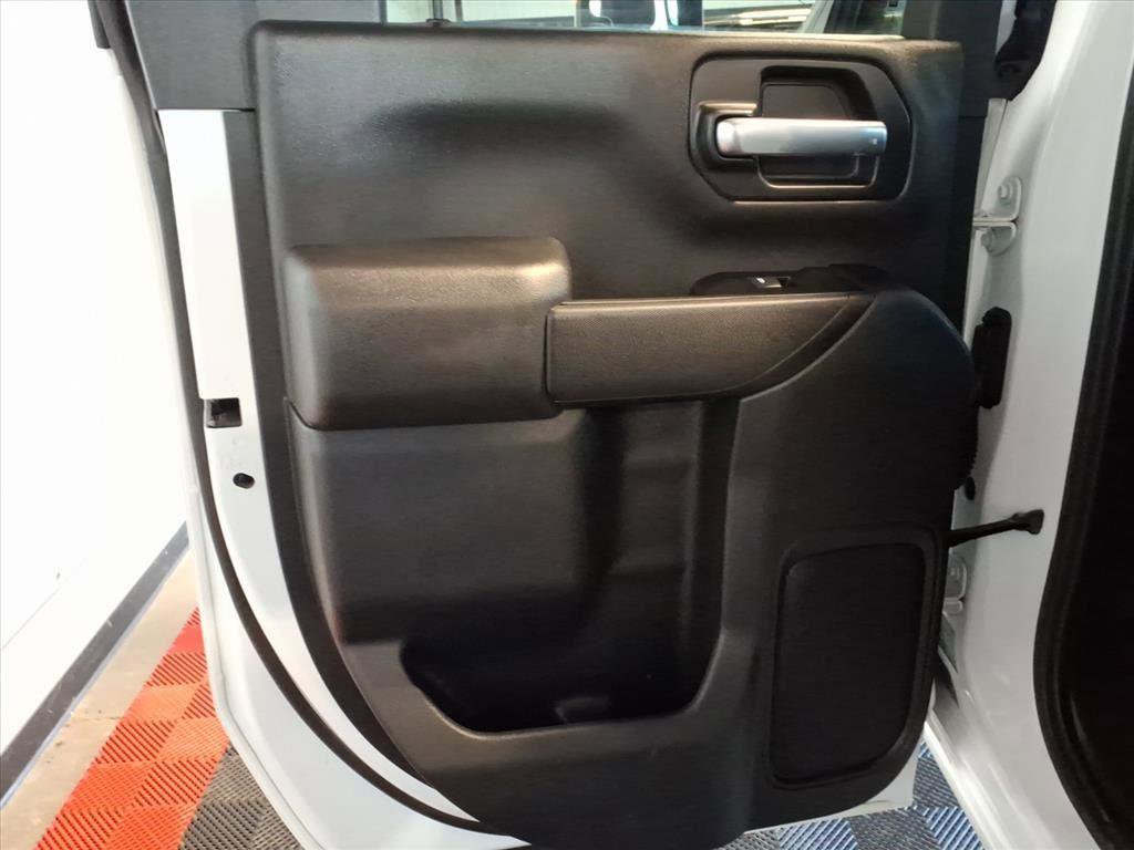 Used 2023 Chevrolet Silverado 2500 Custom w/ Custom Convenience Package image 15