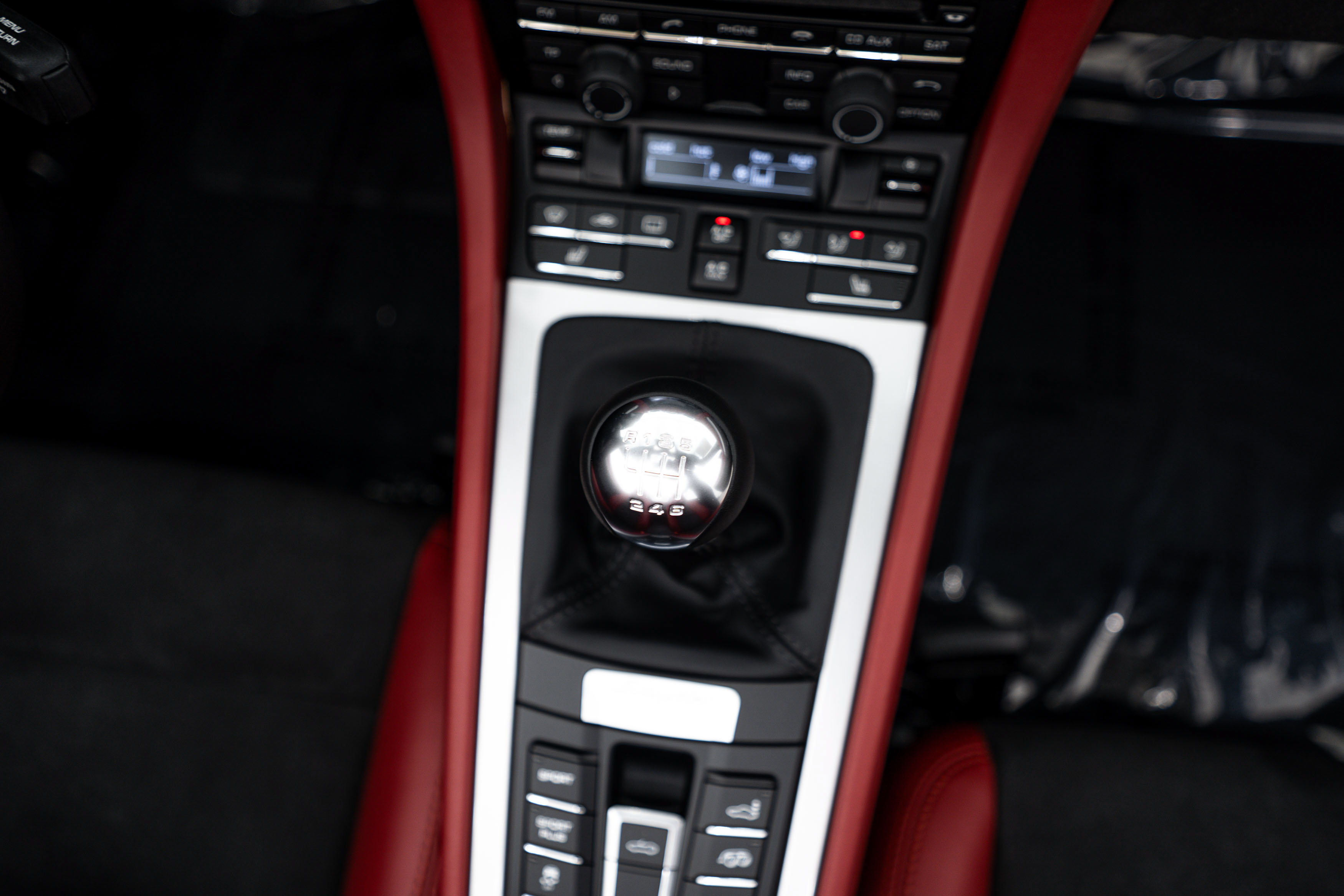 Certified 2016 Porsche Boxster Spyder RWD image 16