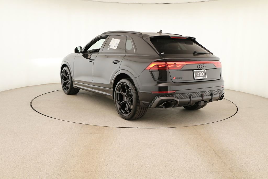 New 2026 Audi RS Q8 performance image 4
