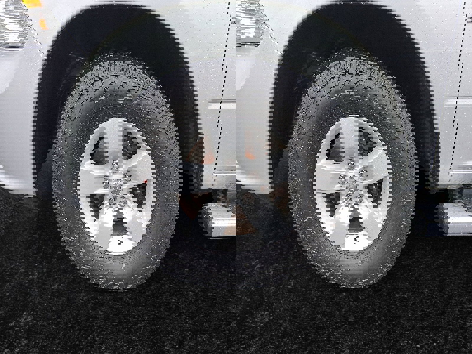 Certified 2019 RAM 1500 Express image 15