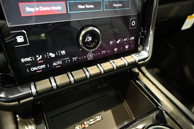 New 2026 GMC Yukon XL AT4 w/ AT4 Premium Plus Package image 21