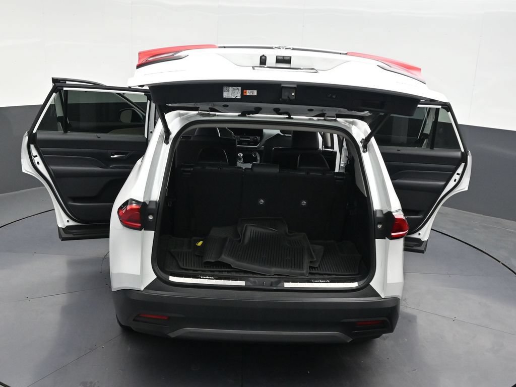 Used 2024 Toyota Grand Highlander AWD Hybrid image 36