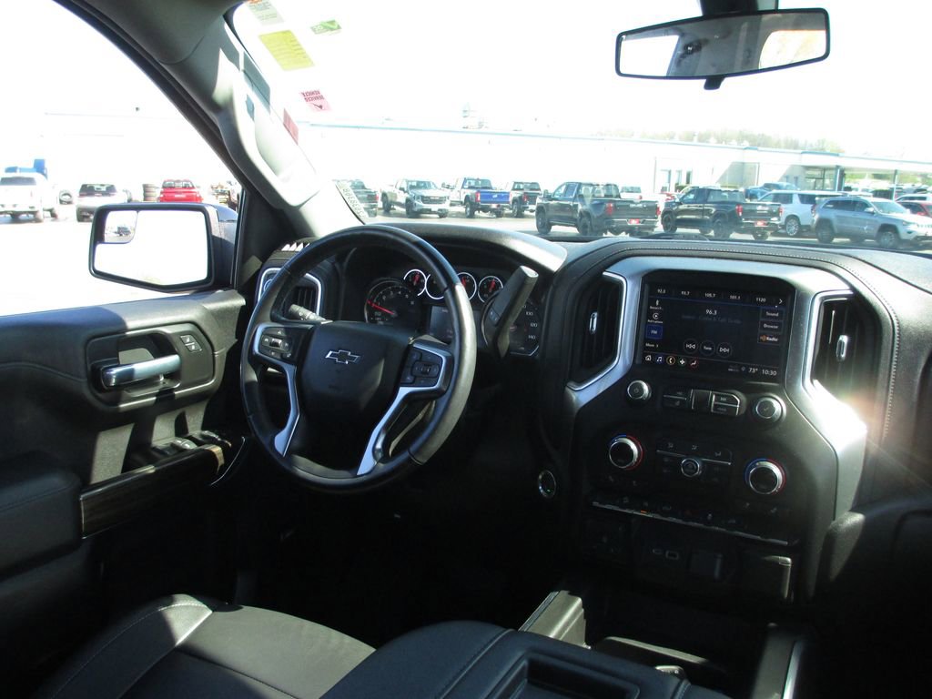 Used 2021 Chevrolet Silverado 1500 LT Trail Boss w/ Convenience Package II AWD/4WD image 23