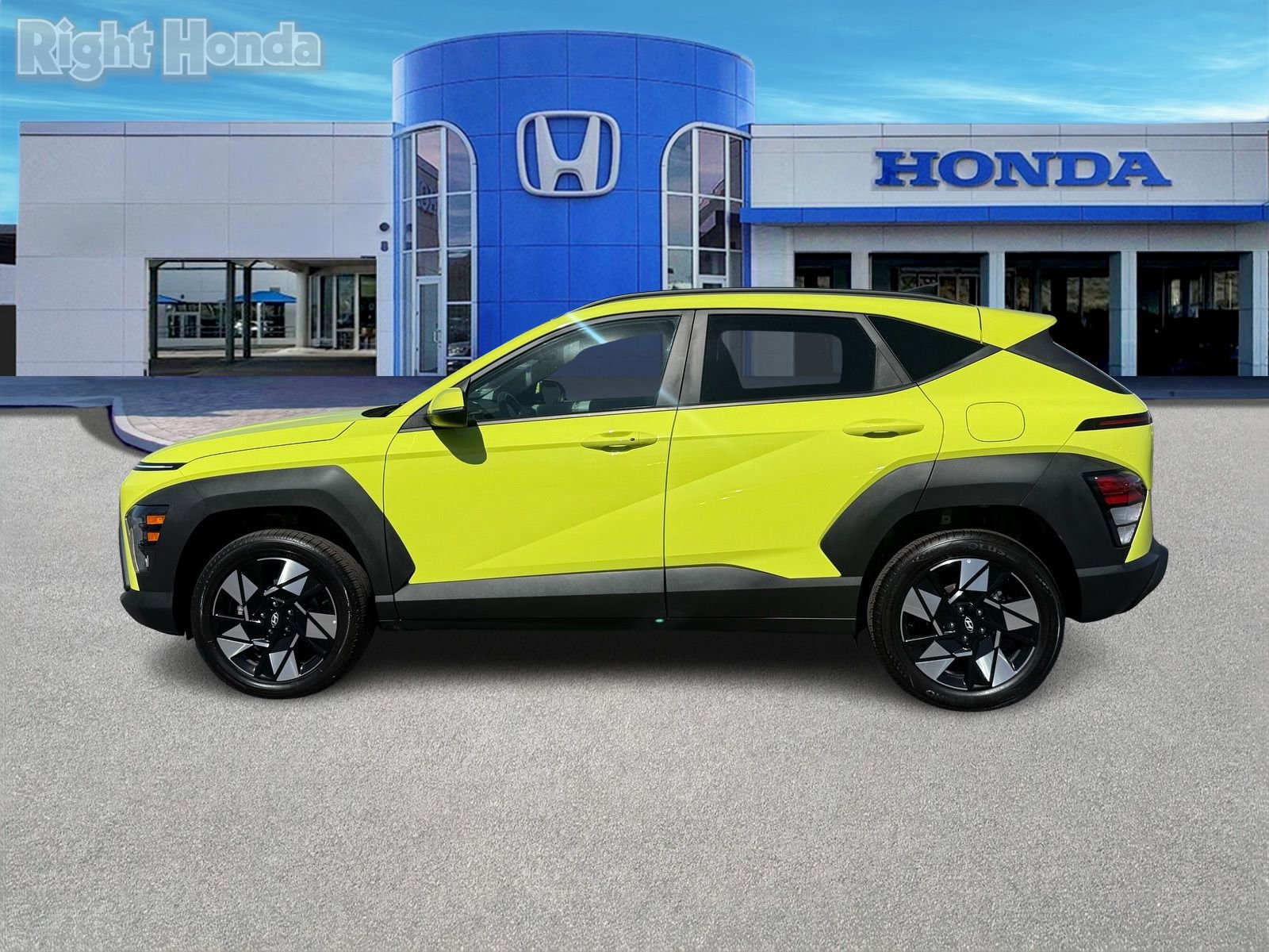 Used 2025 Hyundai Kona SEL image 3