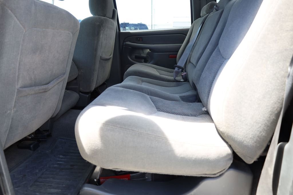 Used 2007 Chevrolet Silverado 2500 LT w/ Heavy-Duty Power Package AWD/4WD image 17